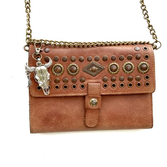 Reworked Patricia Nash Studded Italian Leather Bag w/ Brass Chain Strap & Charm - Picture 2 of 16